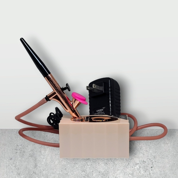 Luminous Air Icon Pro Multi-Speed Airbrush System & Airbrush Cosmetics - Picture 5 of 11